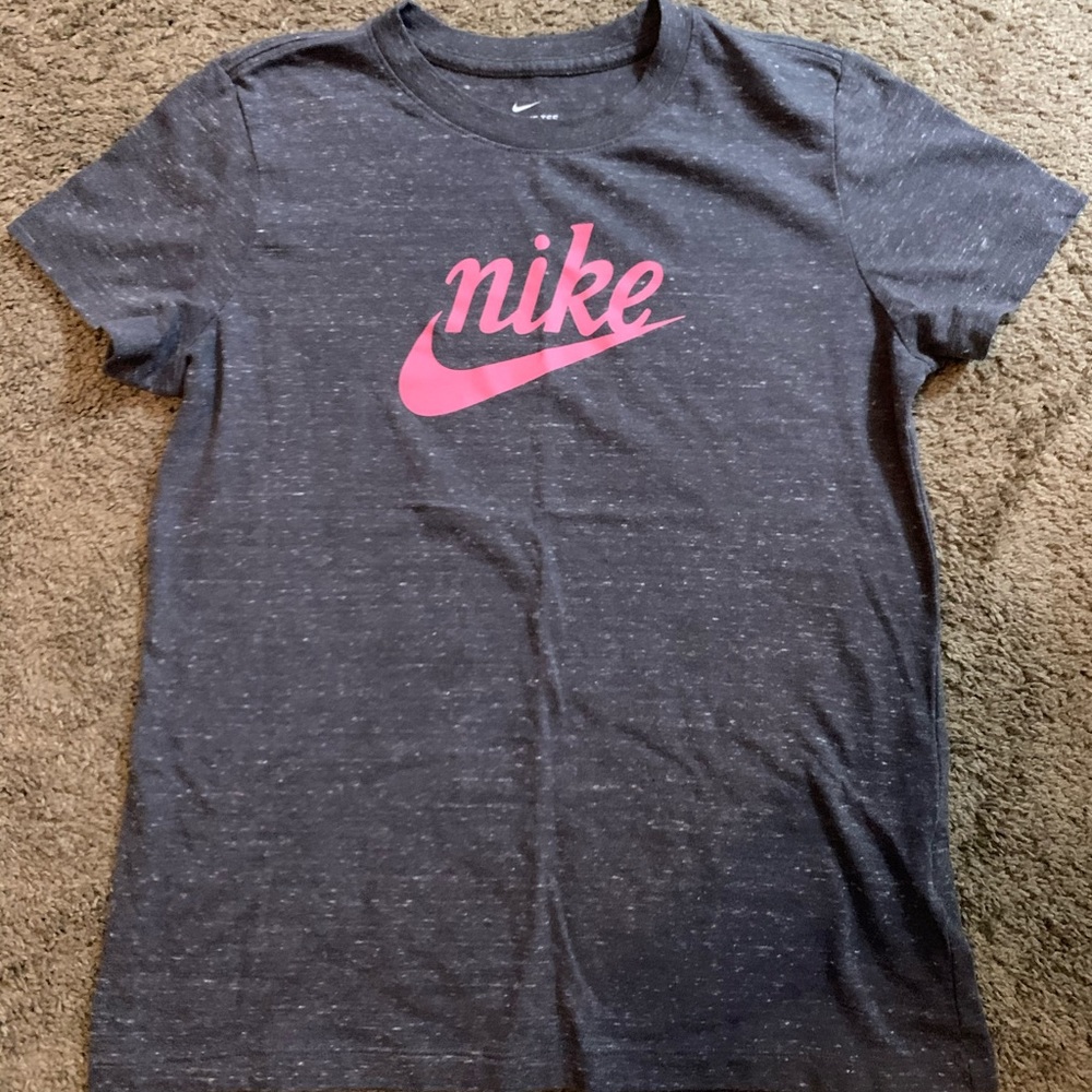 Women’s Nike Tee